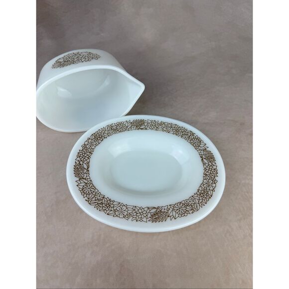 Vintage Pyrex Woodland Brown Gravy Boat and Drip Tray Mod MCM 1970s - Picture 4 of 11